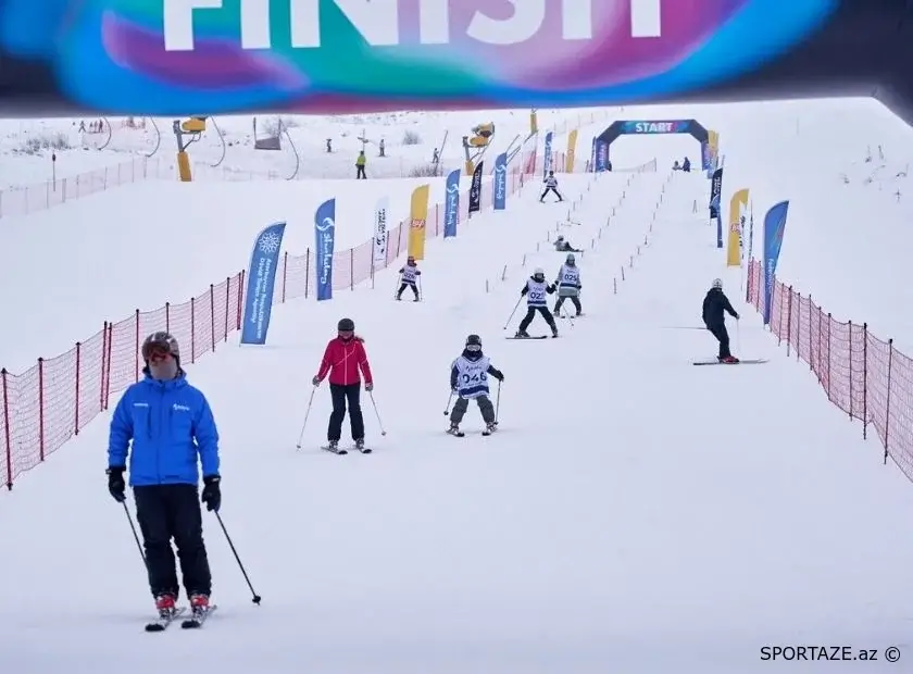 Xizək fristaylının moqul növü üzrə master-klas keçirilib