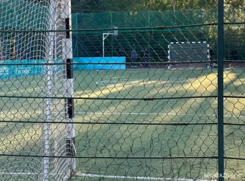 Yaponiyada futbol oynayan 18 məktəblini ildırım vurub